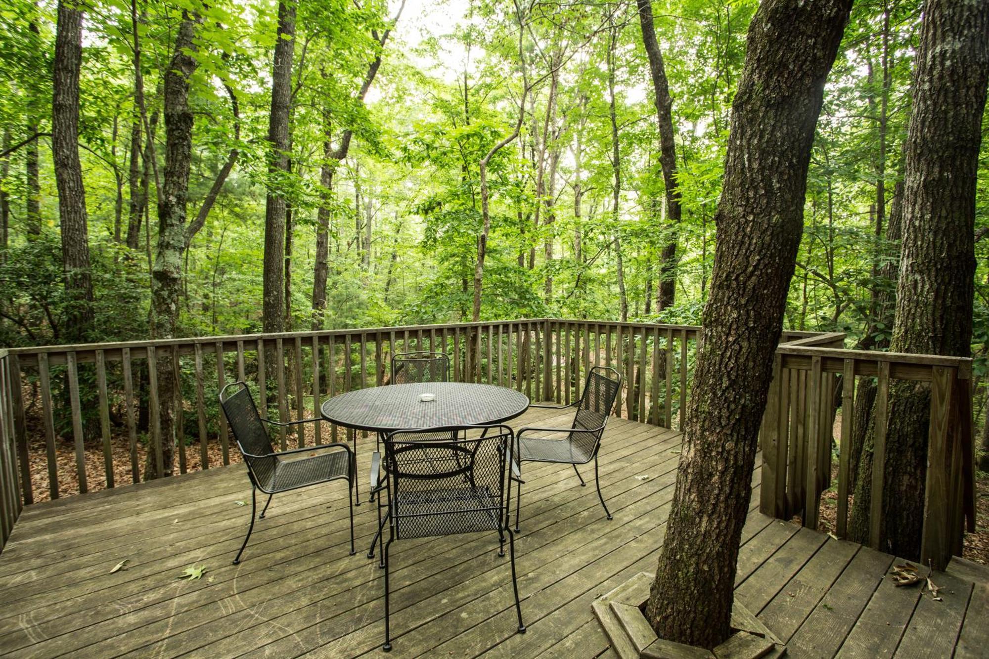 Two-Bedroom Cabin,1589363065:JPEG